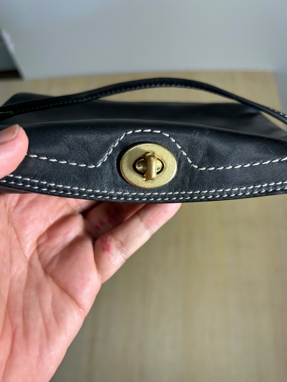 Vintage Coach Black leather Coach Mini Shoulder Bag Wristlet With Brass Hardware - Picture 5 of 9